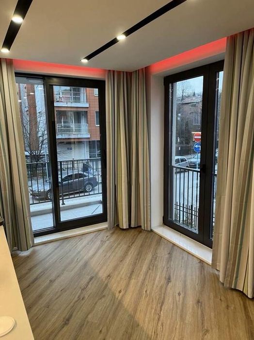 Дава се под наем Двустаен апартамент в София, Витоша - 74 кв.м за 1000 € - Снимка #4