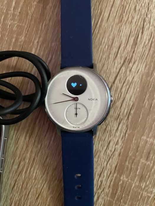 Smartwatch Nokia+ cablu de alimentare