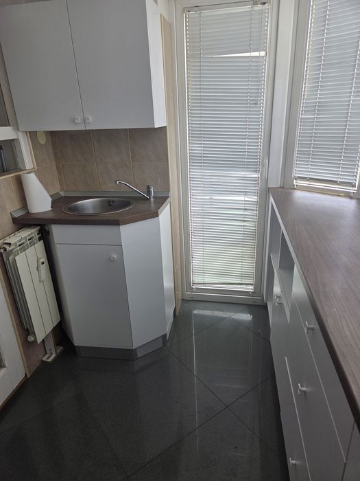Proprietar închiriez apartament cu 2camere decomandate
