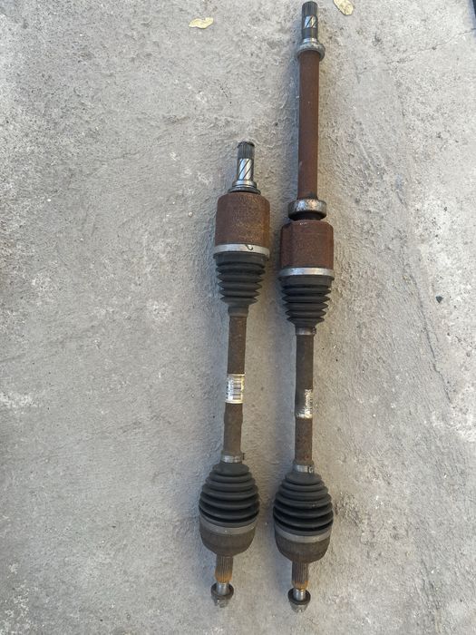 Planetara Duster 1.5 dci  1.2 tce 1.3 Tce 4x2 stanga dreapta