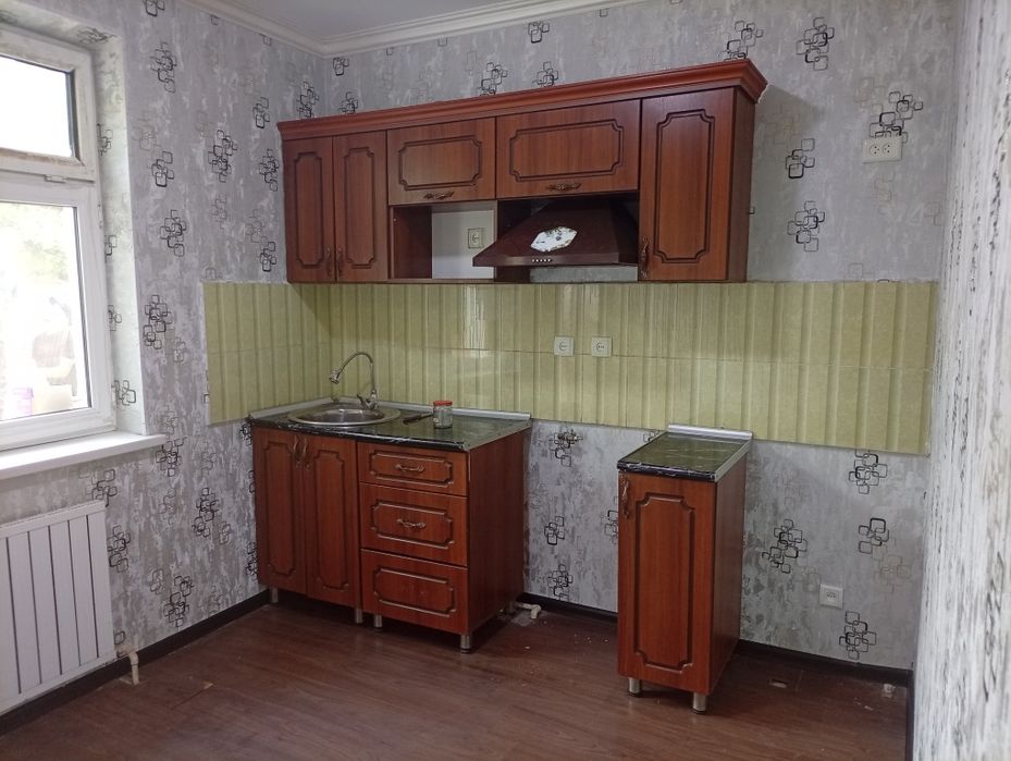 Котеж. Сотилади.  Янги ремонт.