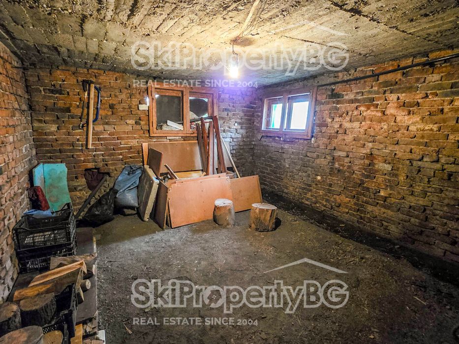 Продава се Етаж от къща в Самоков - 75 кв.м за 666 €/кв.м - Снимка #18