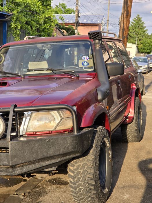 Vând Nissan Patrol y61