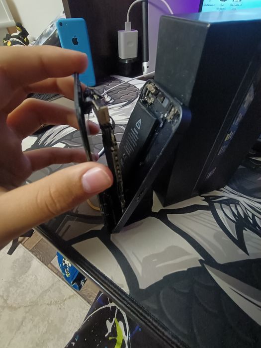 продам iPhone 5, описание