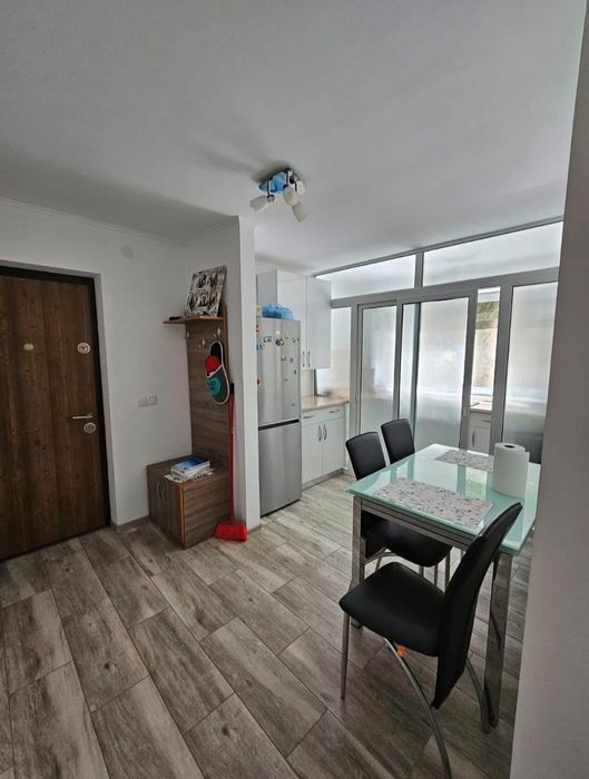 Apartament 2 camere de închiriat