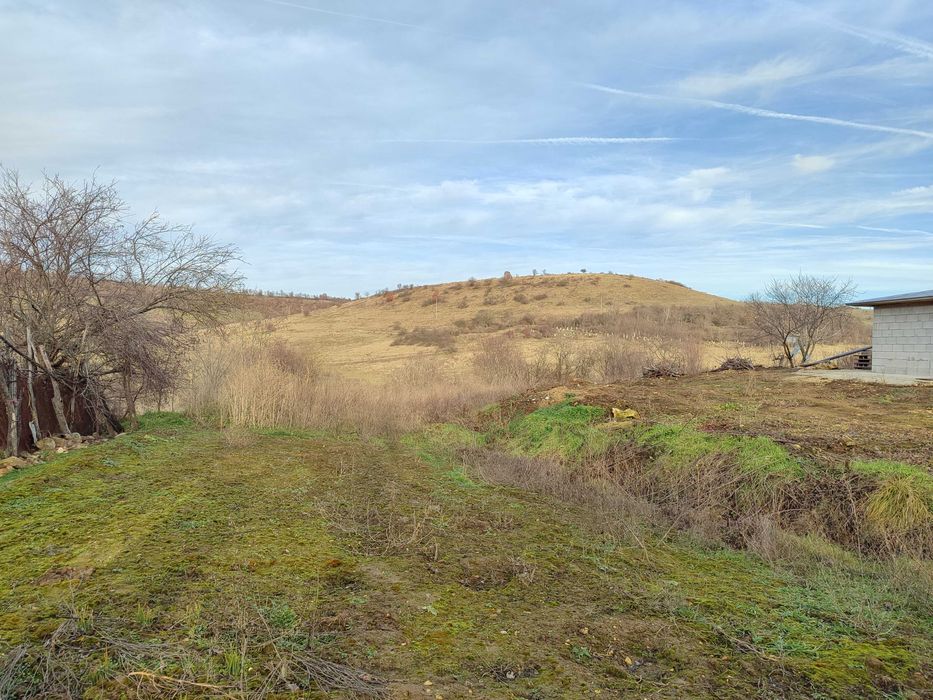 Парцел в Каменци