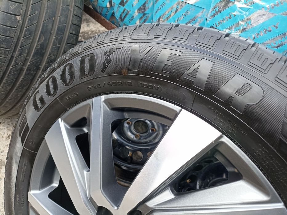 Диски R 18 Шевроле эквинокс ( оригинальные )