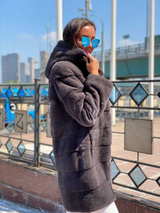 Haina blana vizon , Haină blană nurcă ,  Culoare Gri. m.S-L