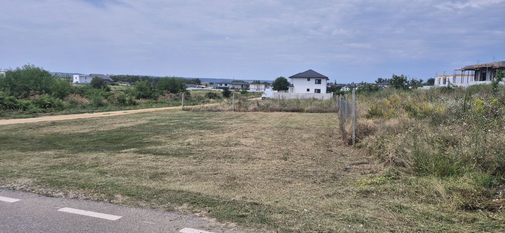 Vand teren 487 mp Preajba