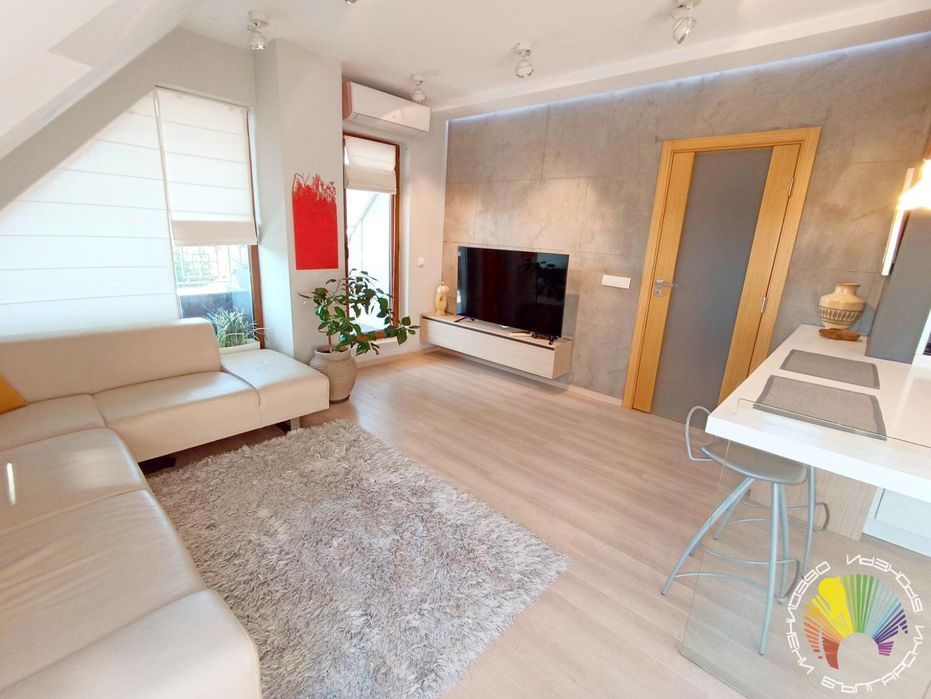 Дава се под наем Двустаен апартамент в Бургас, Център - 76 кв.м за 600 € - Снимка #8