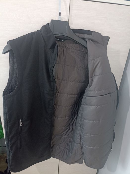 Продам жилетку от SAJDA