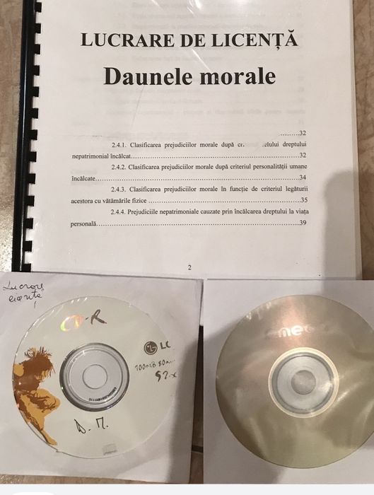 Vand carte in stare noua