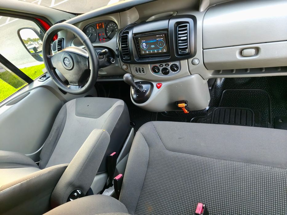 ‼️Vând Opel  Vivaro 2.0 Diesel Automat Clima Navi impecabil‼️