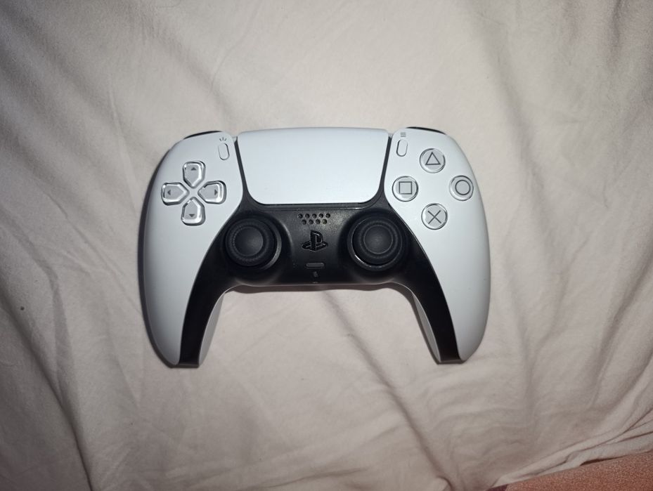 PS5 Slim cu disc drive 1TB garanție 2027