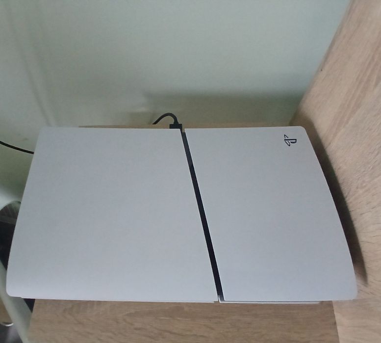 PlayStation 5 Slim • 1TB • + Controller + Jocuri • Second Hand • Stare Excelentă
Jocuri instalate