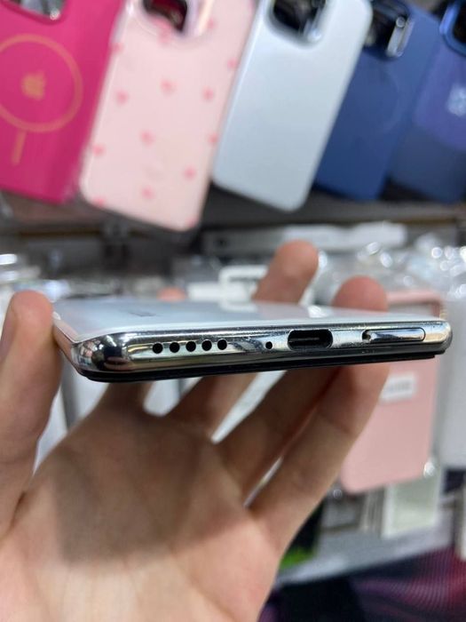 Poco f3 sotladi ideal