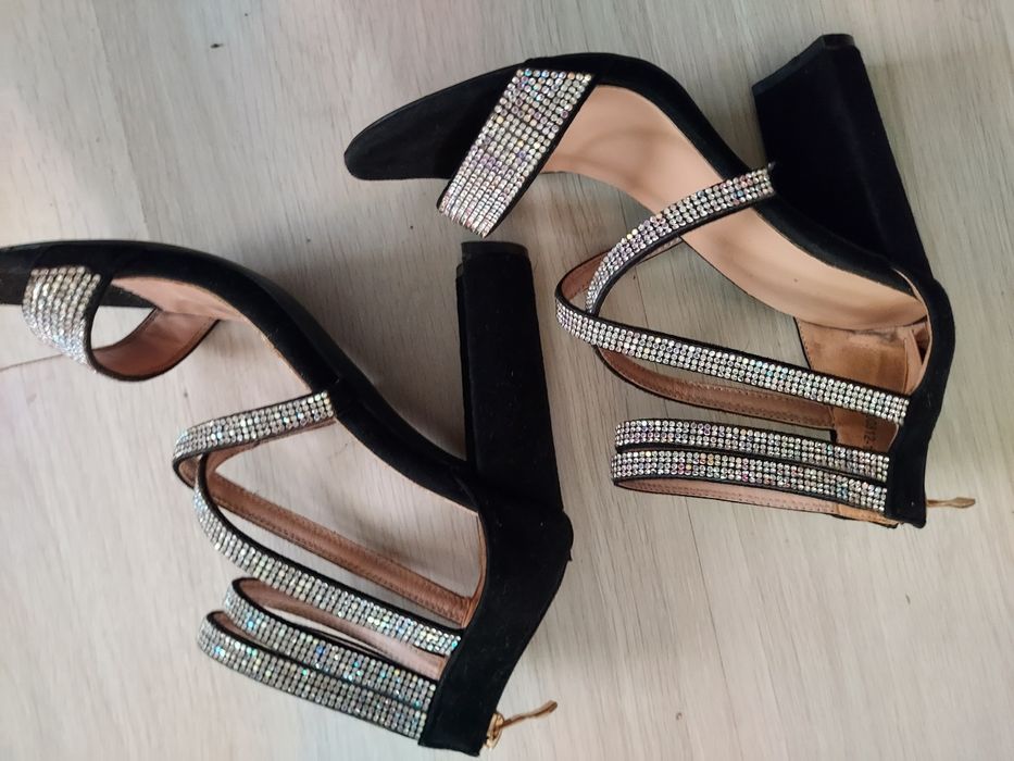 Sandale elegante din piele naturala, mărimea 37