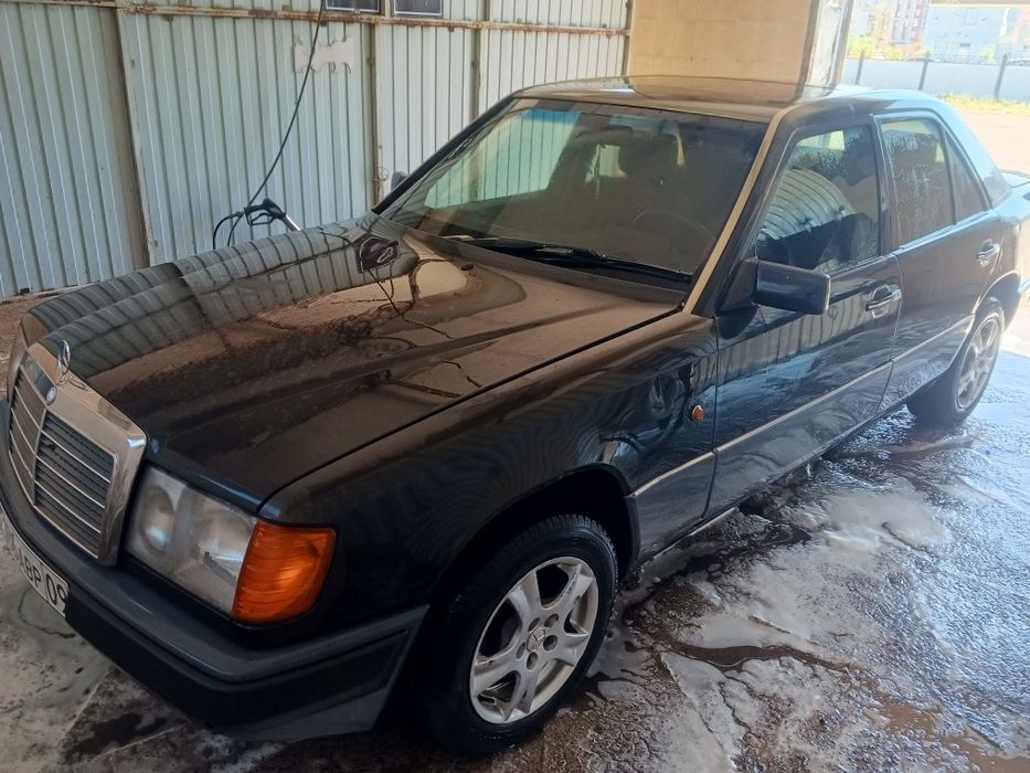 Продам Мерседес 124