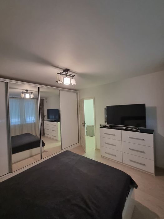 Apartament de închiriat