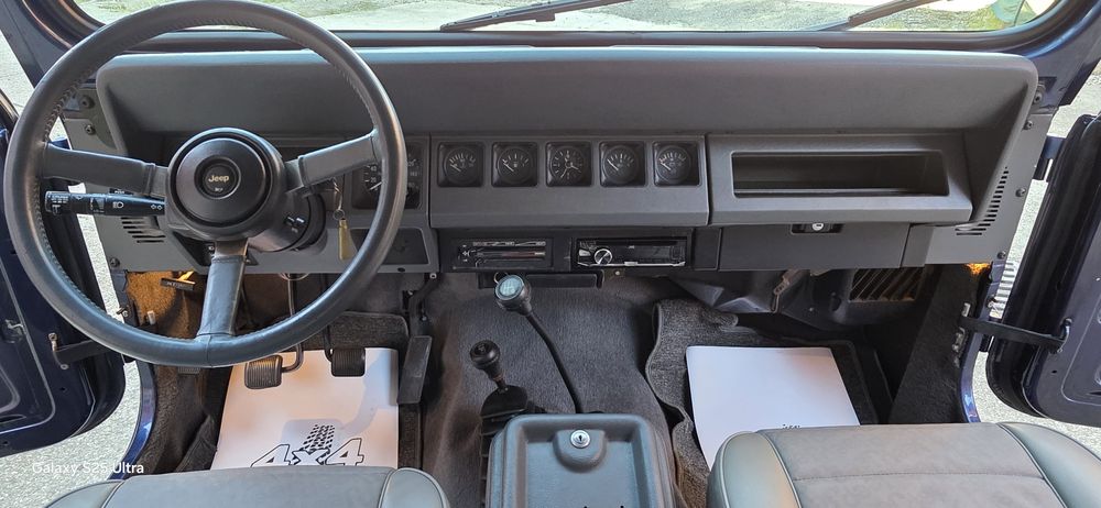 Jeep Wrangler Texas 2.5 Benzina Autoutilitara N1 86.000 km