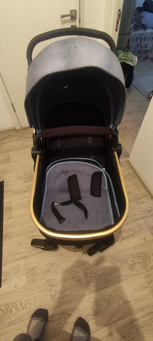Продам коляску для новорожденных