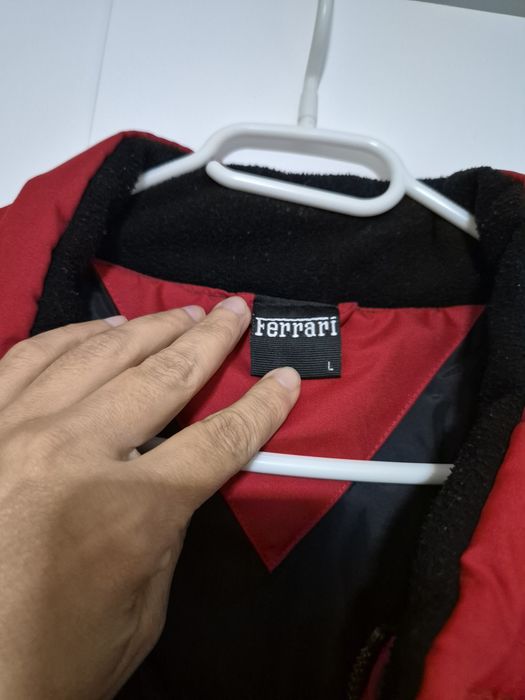 Vesta pufos, Ferrari