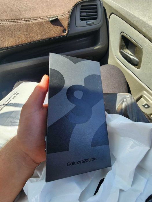 S22 ultra 5G 256/12