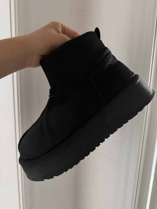 Продам угги натуральных мех