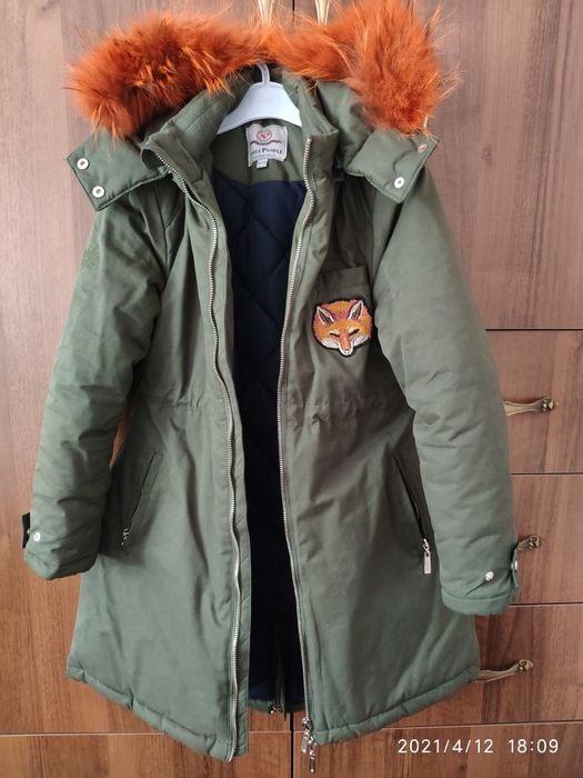 Продам куртку парку на девочку