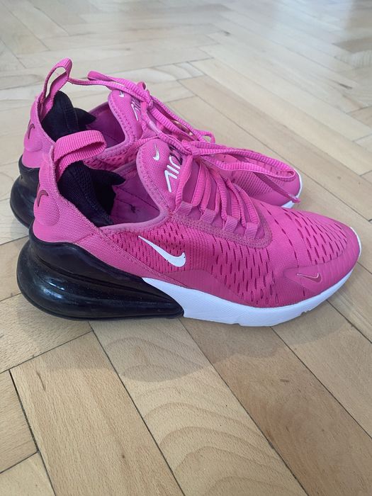 Маратонки nike розови