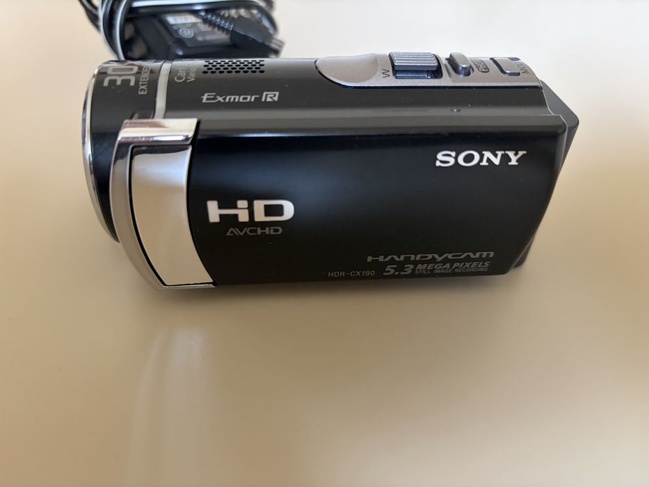 Camera Sony Handycam HDR-CX190