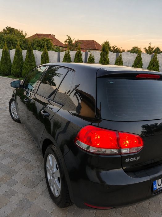 VOLKSWAGEN Golf 2010 — imagine 4