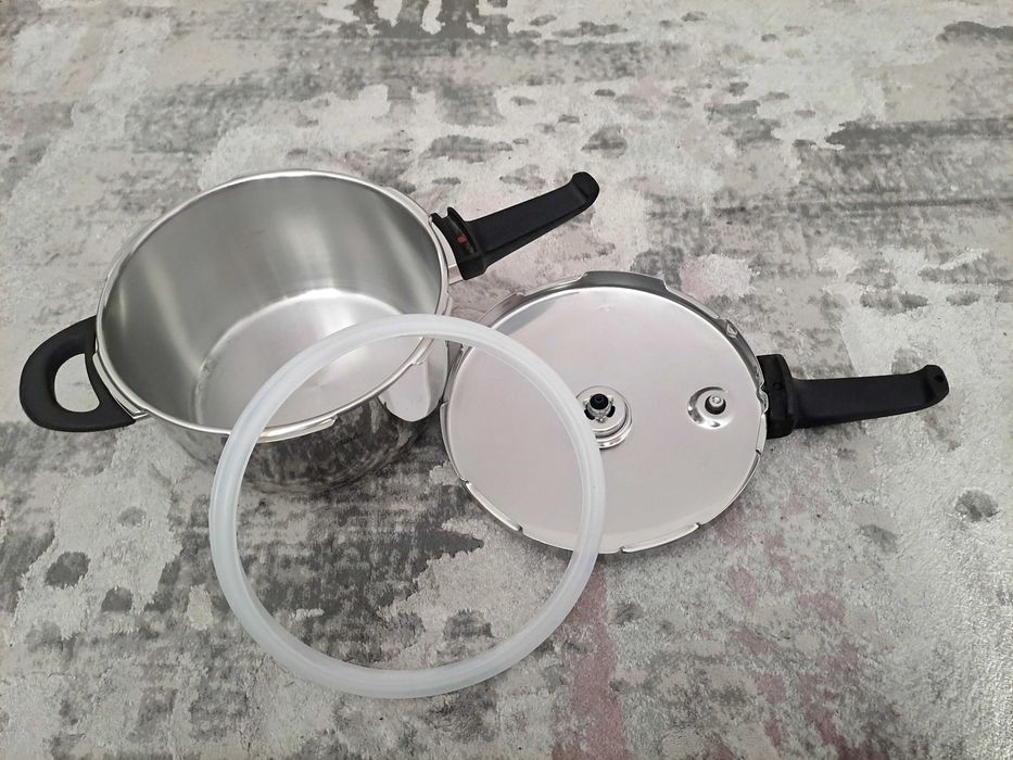 Fissler Vitavit set oale sub presiune 4.5 l si 6 l Germania