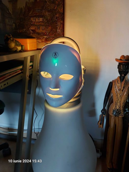 Masca medicala cu led, fototerapie,7 spectre lumina, pt piele perfecta