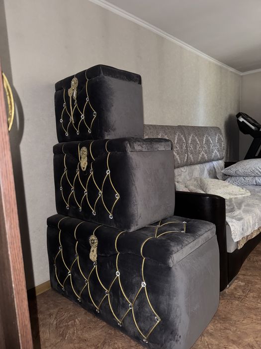 Продается сандыки!