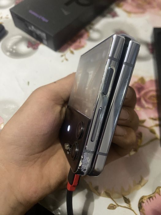 Samsung galaxy Flip 4