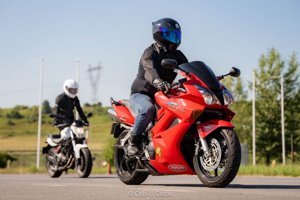 Honda VFR800 RC46