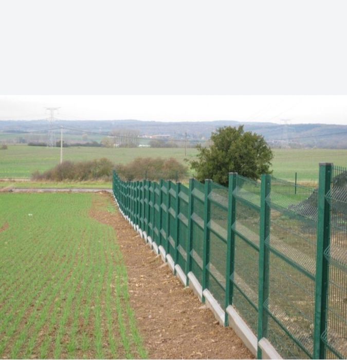 Vând garduri si porti din plasa bordurata