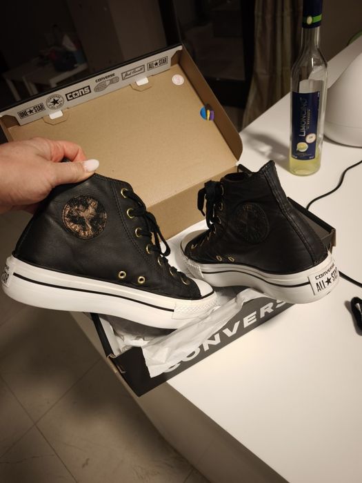 Converse Chuck Taylor piele