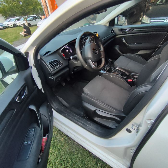 RENAULT Megane 2019 — imagine 5