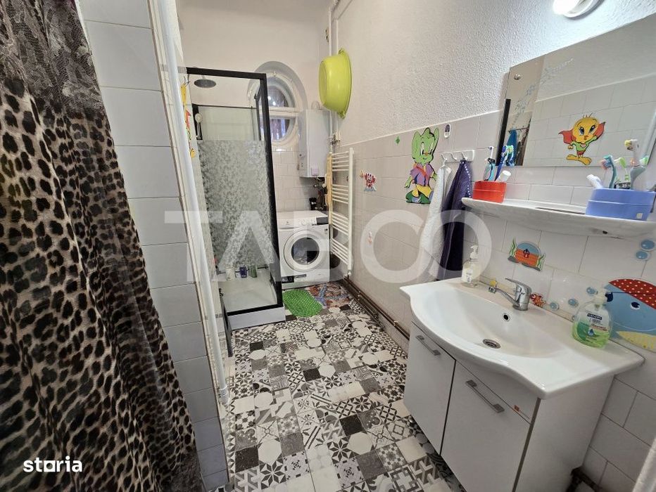Apartament decomandat 4 camere 130mpu pivnita acces auto Orasul de Jos
