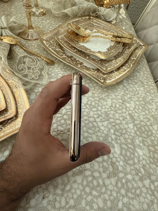 Iphone xs Max ayfon xs Max 64gb GOLD ideal ochilmagan Obmen faqat XSga