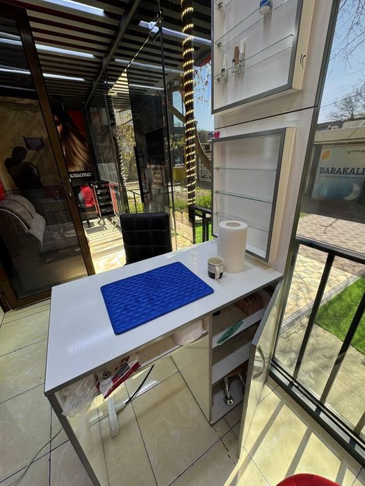 Продаётся стол маникюра