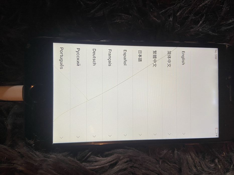 Vând două telefoane pentru piese