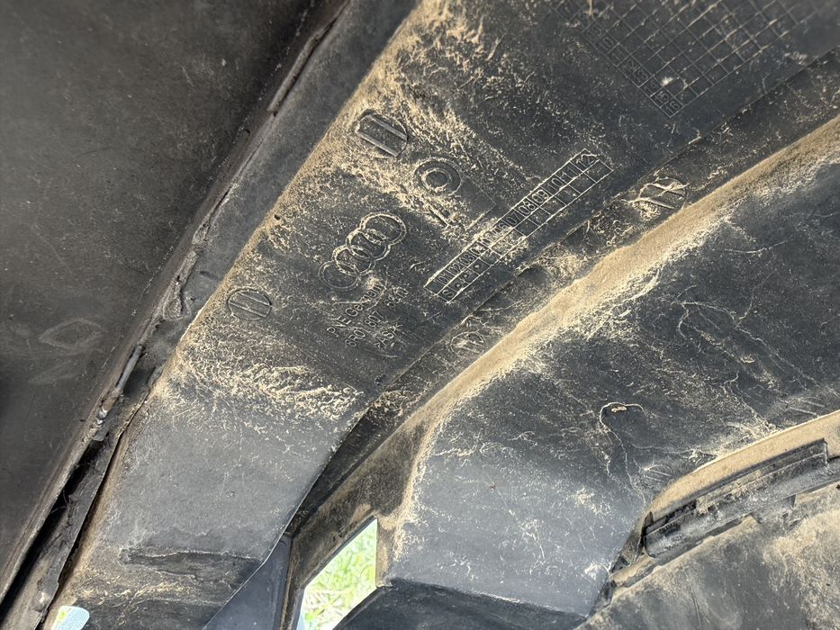 Bara Fata Aripi Aripa Fata Far Faruri Dreapta Xenon LED Cu AFS Capota Fata Trager Radiatoare Cutie Viteze Automata Audi Q5 3.0 TDI CCW 2008-2012