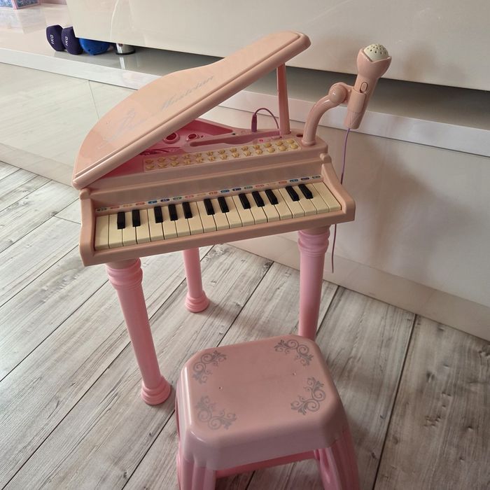 Детско пиано със столче Little Musician