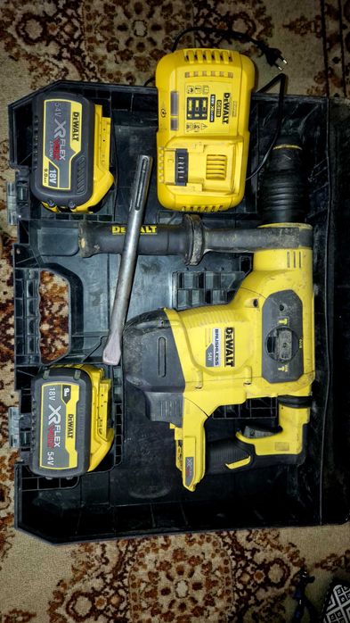 Перфоратор Dewalt безчетков 6.1 J
