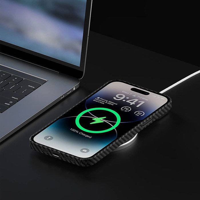 Калъф Genuine Carbon MagSafe Apple iPhone13/14/Pro/Pro Max