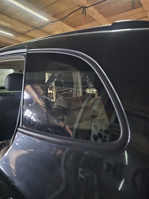 Geam Lateral Dreapta stânga  Spate Fix de pe Caroserie Hyundai SANTA F