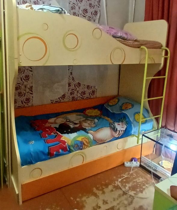 Продам детскую мебель